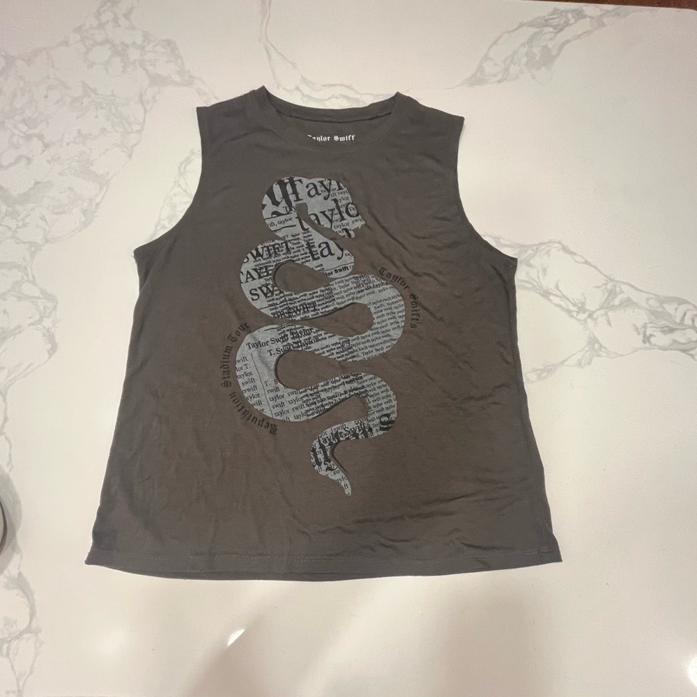 Reputation Stadium Tour Tank